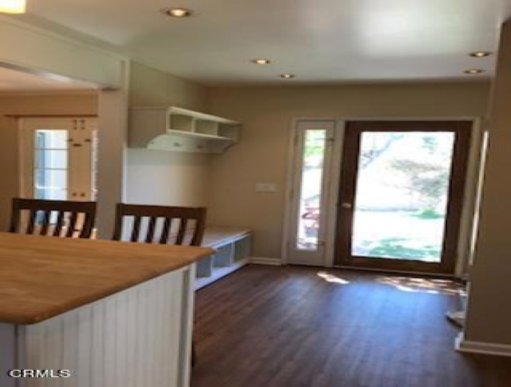 3 Bed Home to Rent in La Crescenta, California