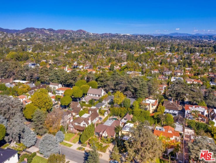 5 Bed Home for Sale in Santa Monica, California