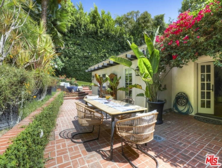 4 Bed Home for Sale in Los Angeles, California