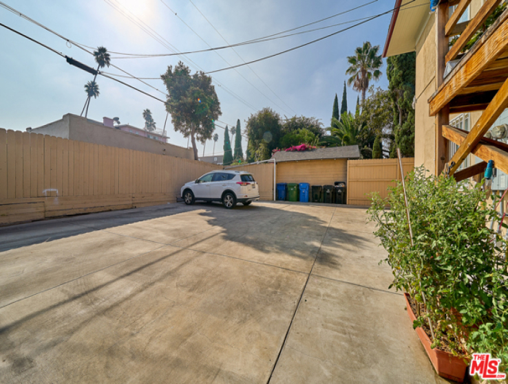  Income Home for Sale in Los Angeles, California