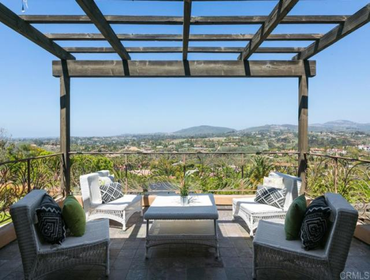 6 Bed Home for Sale in Rancho Santa Fe, California