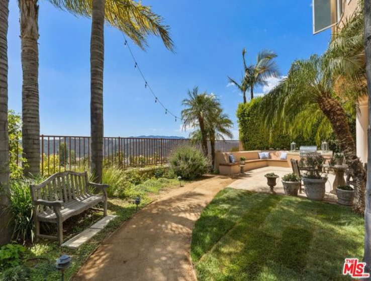 4 Bed Home for Sale in Pacific Palisades, California