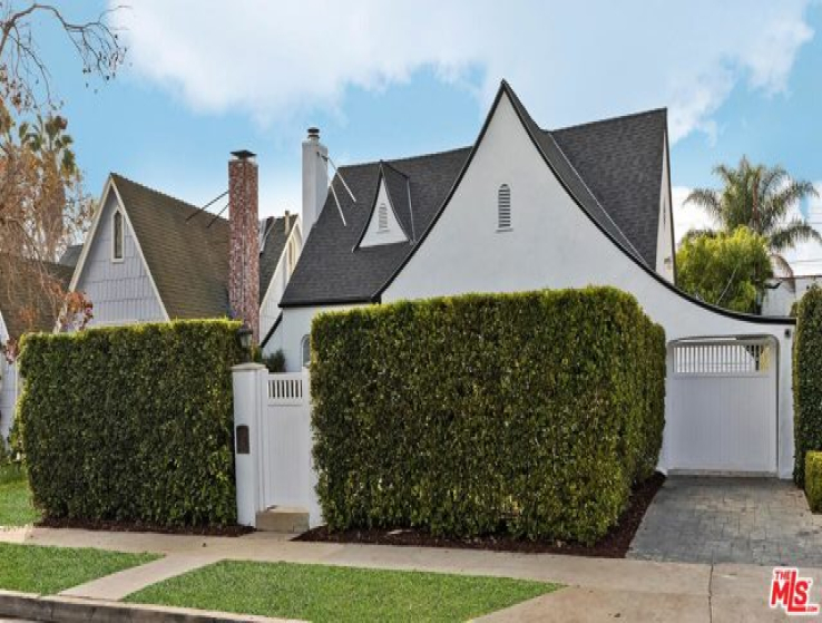 3 Bed Home for Sale in Los Angeles, California