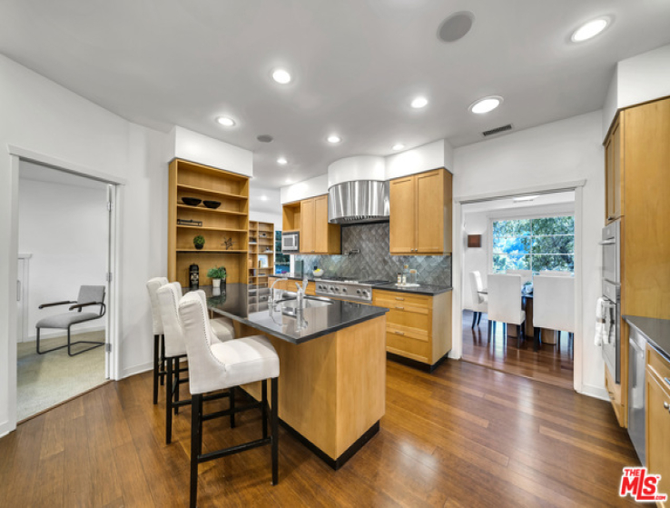 4 Bed Home for Sale in Los Angeles, California