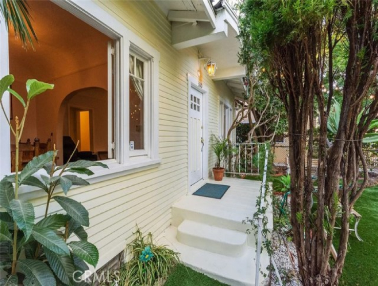  Income Home for Sale in Santa Monica, California