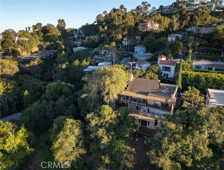 5 Bed Home for Sale in Hollywood Hills, California