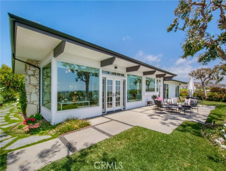 3 Bed Home for Sale in Corona del Mar, California