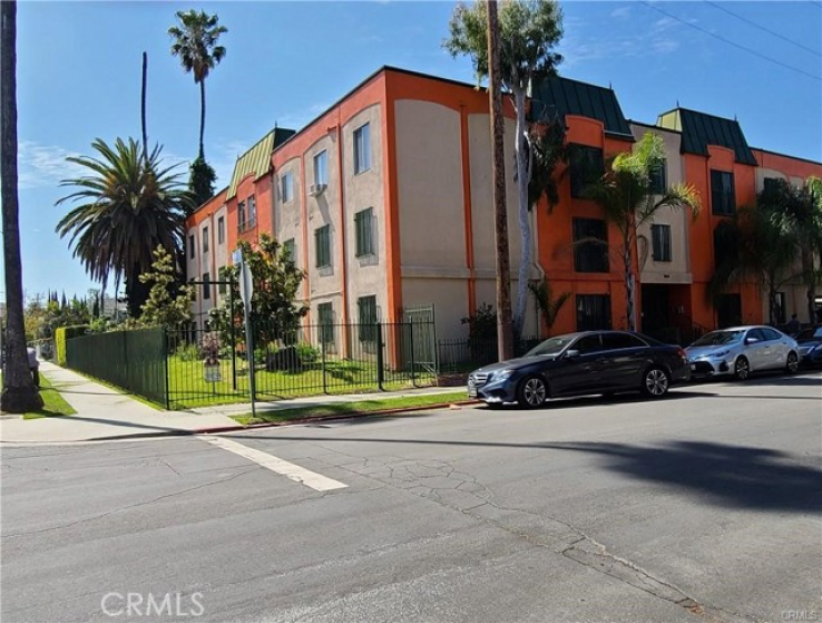  Income Home for Sale in Los Angeles, California