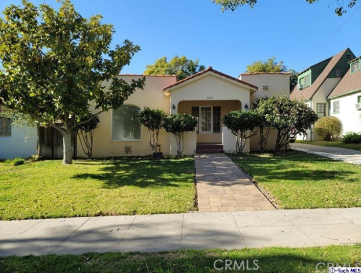 2 Bed Home to Rent in Glendale, California