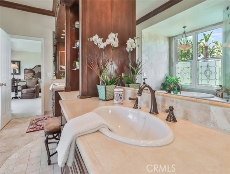 5 Bed Home for Sale in Calabasas, California