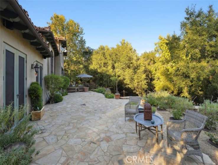 4 Bed Home for Sale in Calabasas, California