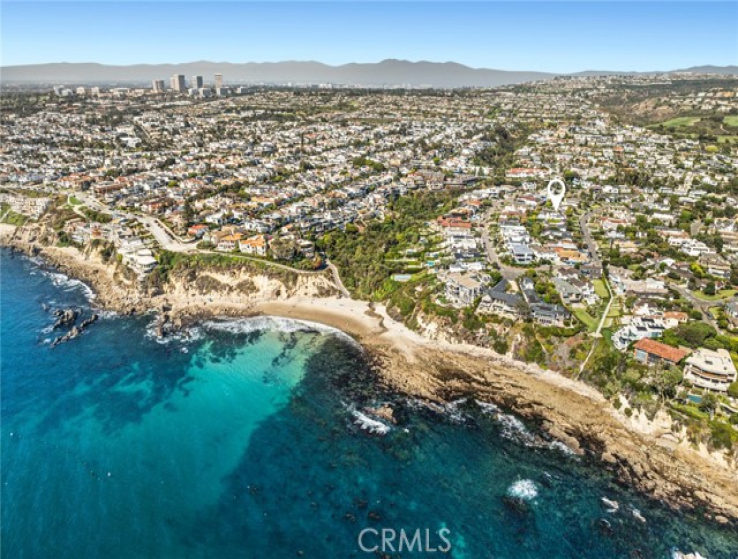 4 Bed Home for Sale in Corona del Mar, California