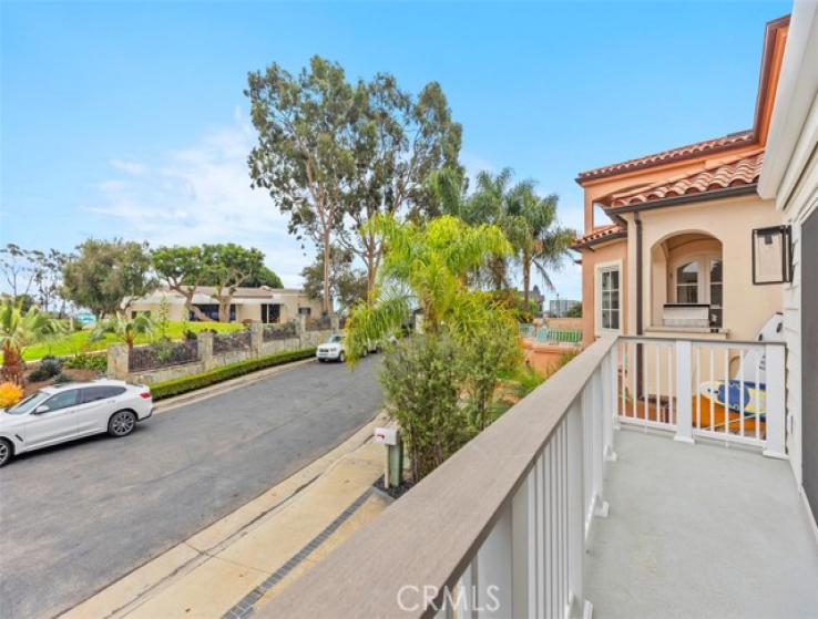 4 Bed Home to Rent in Newport Beach, California