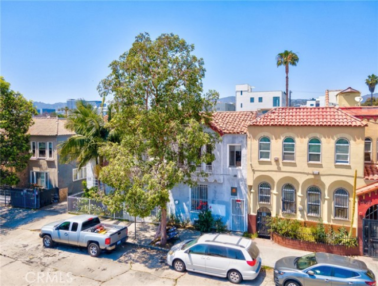  Income Home for Sale in Los Angeles, California