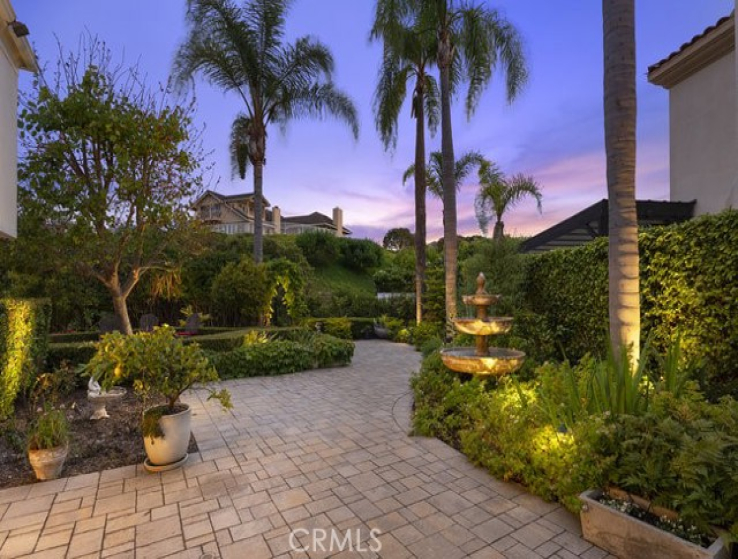 4 Bed Home for Sale in Newport Beach, California