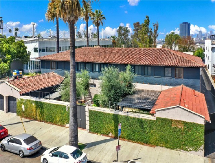  Commercial for Sale in Los Angeles, California