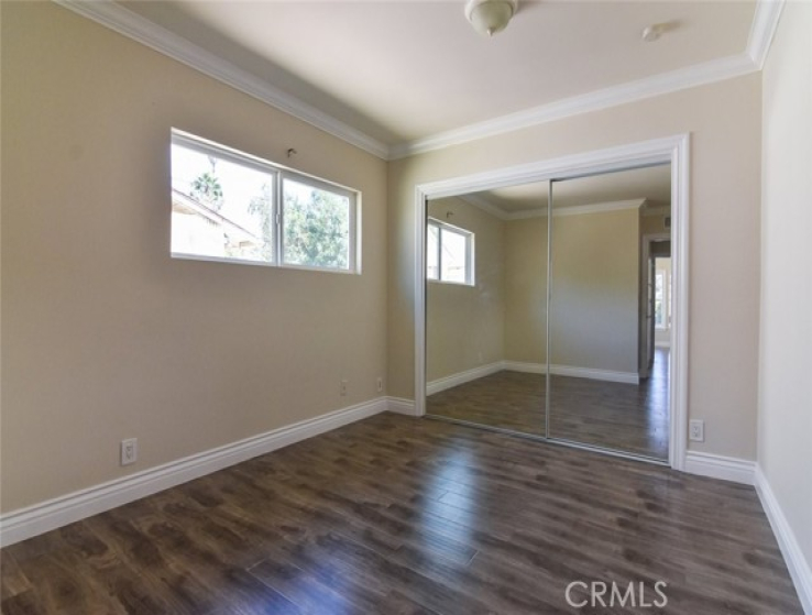 5 Bed Home to Rent in Van Nuys, California