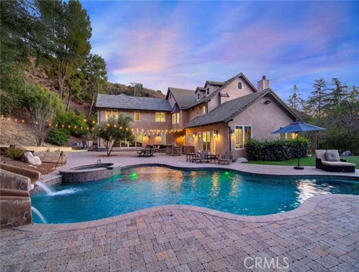 7 Bed Home for Sale in Agoura Hills, California