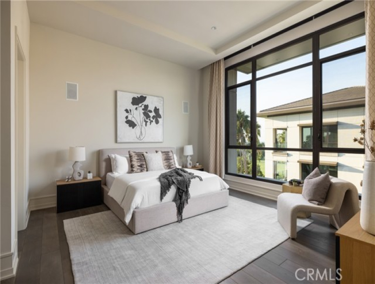 2 Bed Home for Sale in Newport Beach, California