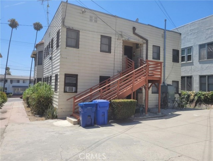  Income Home for Sale in Los Angeles, California