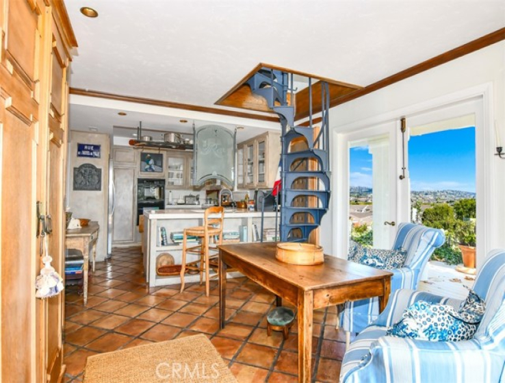 2 Bed Home for Sale in Corona del Mar, California