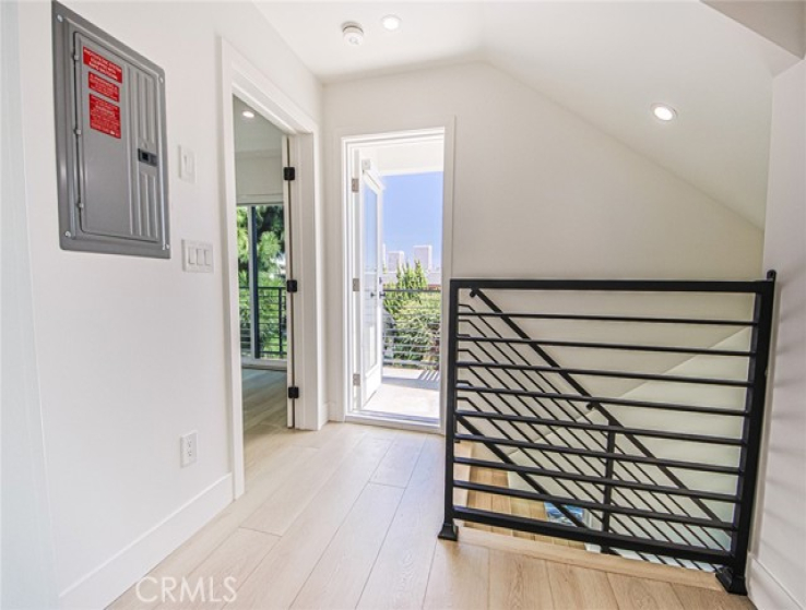  Income Home for Sale in Los Angeles, California