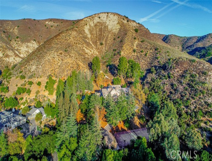 7 Bed Home for Sale in Agoura Hills, California