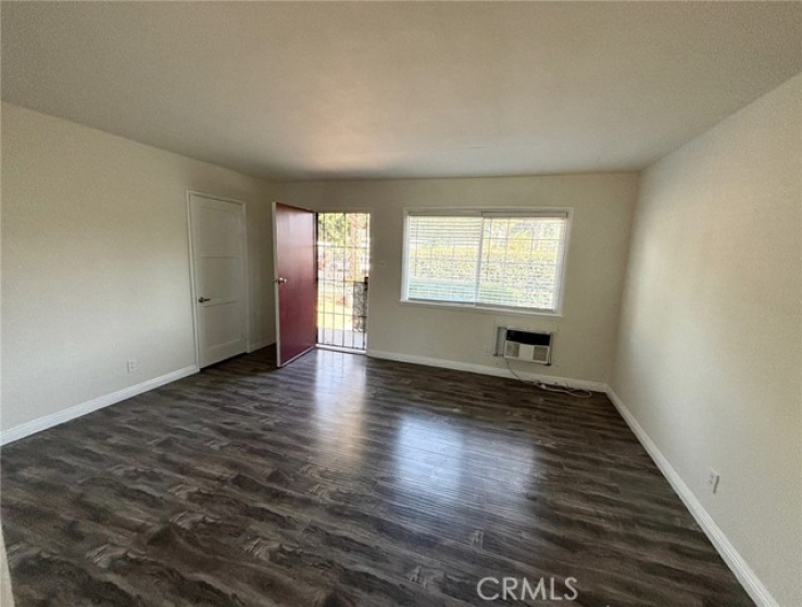 1 Bed Home to Rent in Riverside, California