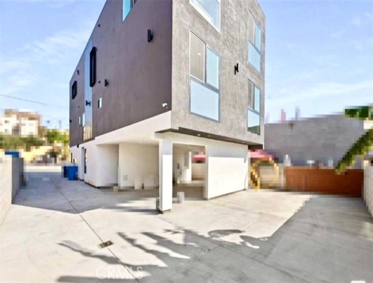  Commercial for Sale in Los Angeles, California