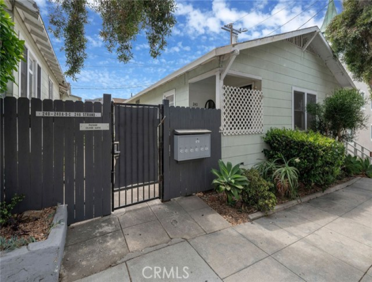  Income Home for Sale in Santa Monica, California