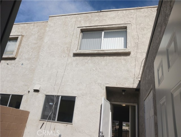 2 Bed Home to Rent in San Bernardino, California