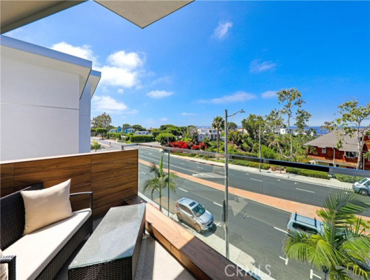 3 Bed Home for Sale in Corona del Mar, California