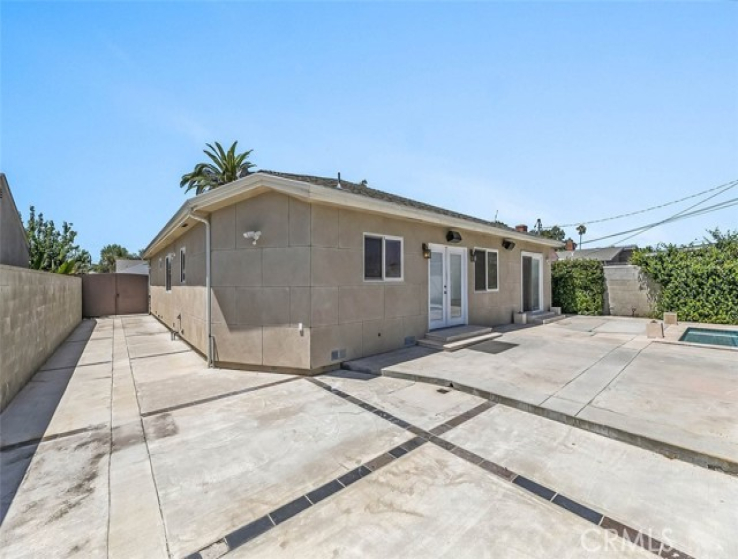 5 Bed Home to Rent in North Hollywood, California