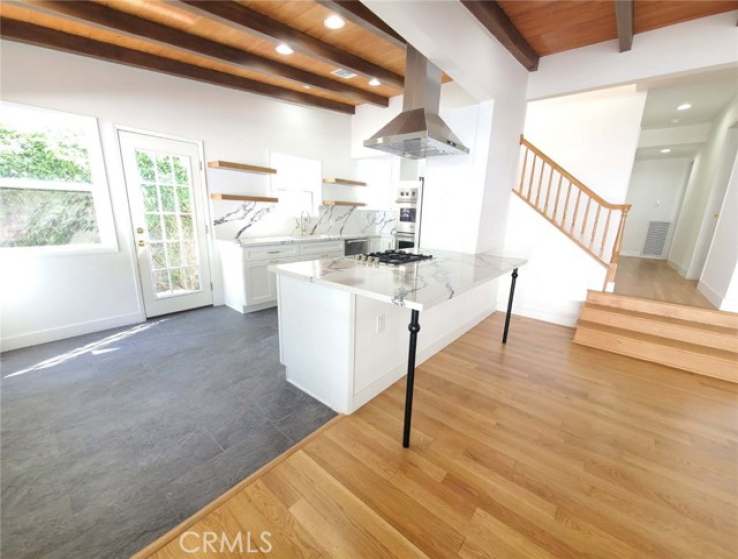 4 Bed Home to Rent in Beverly Hills, California