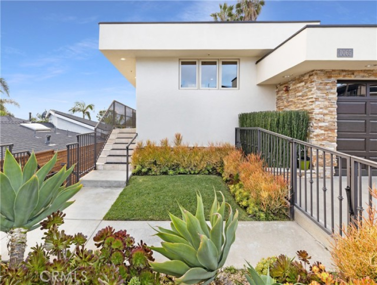 4 Bed Home for Sale in Laguna Beach, California