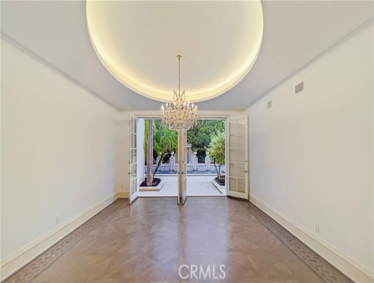 6 Bed Home for Sale in Beverly Hills, California