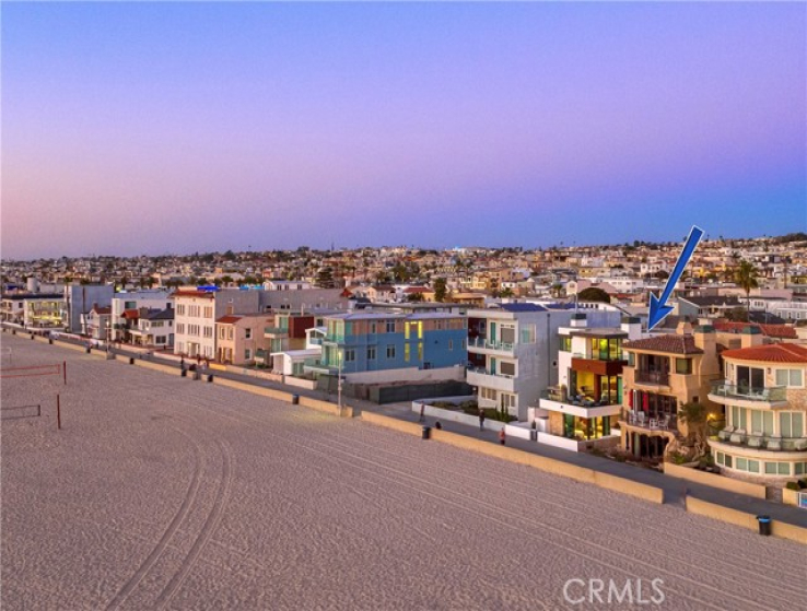 3 Bed Home to Rent in Hermosa Beach, California