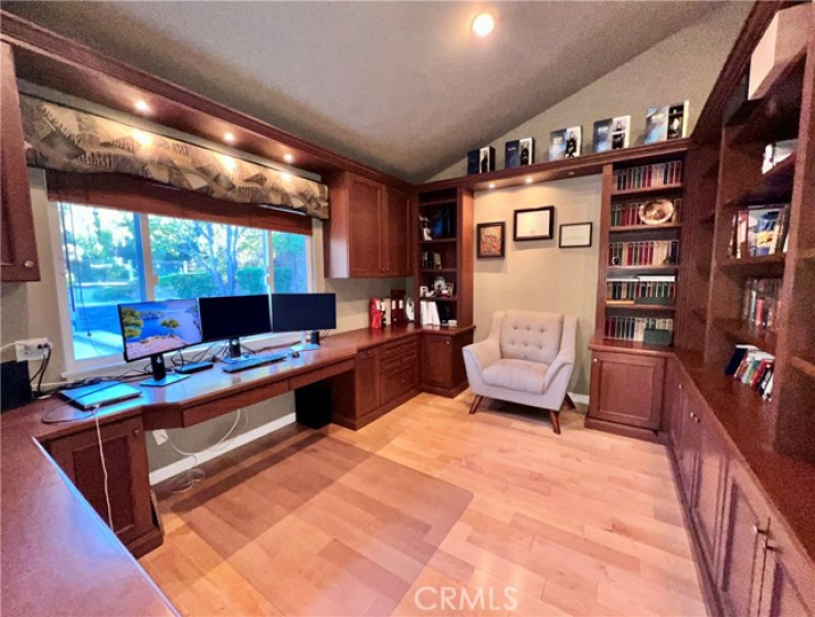 4 Bed Home for Sale in Studio City, California