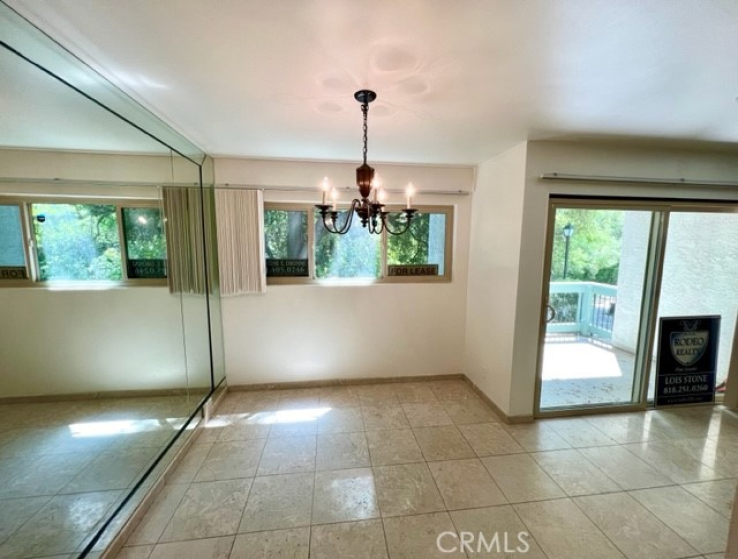 3 Bed Home to Rent in Calabasas, California