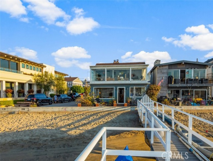 4 Bed Home for Sale in Newport Beach, California