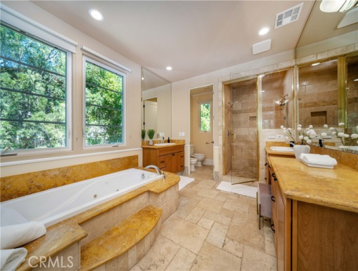 5 Bed Home for Sale in Calabasas, California