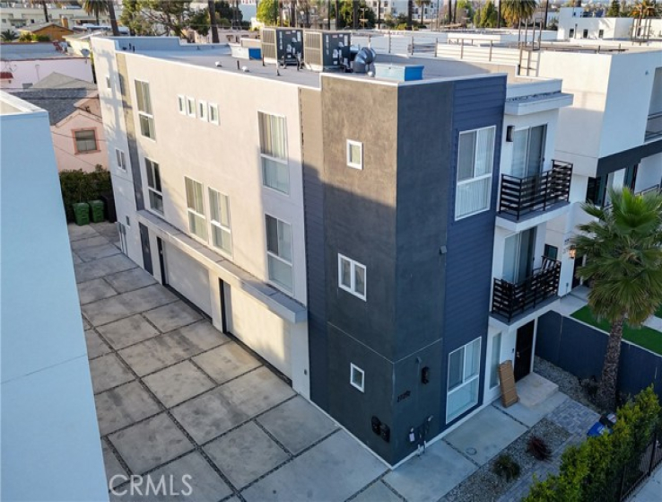  Income Home for Sale in Los Angeles, California