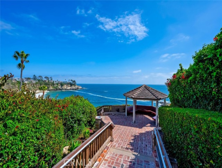 2 Bed Home to Rent in Laguna Beach, California