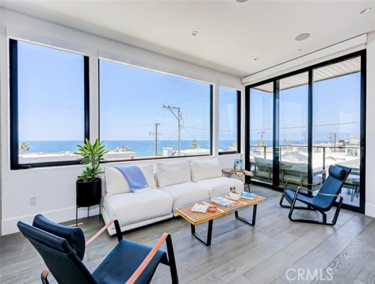 3 Bed Home for Sale in Manhattan Beach, California