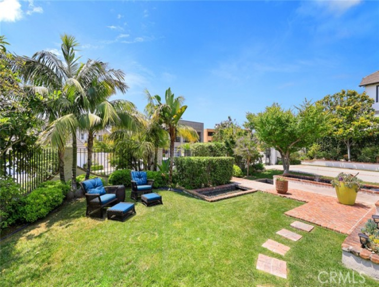 5 Bed Home for Sale in Newport Beach, California