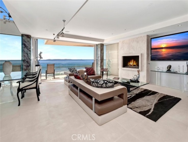 2 Bed Home for Sale in Laguna Beach, California