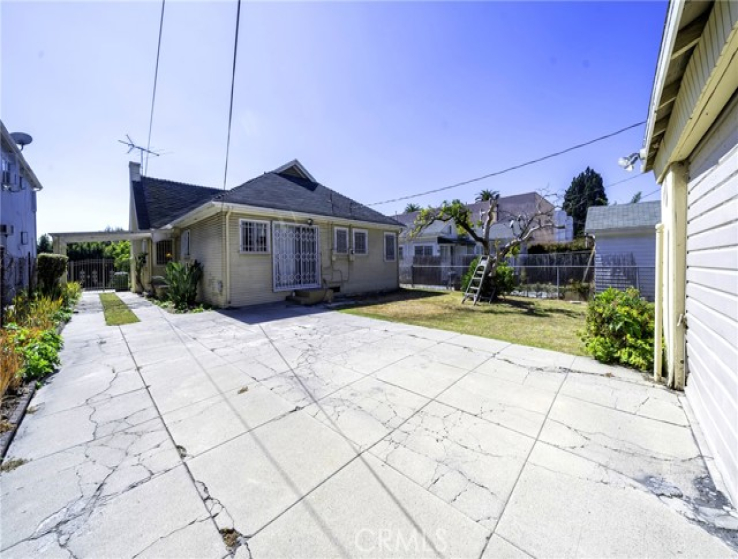 3 Bed Home for Sale in Los Angeles, California