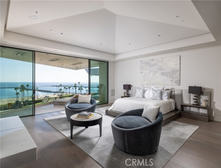 6 Bed Home for Sale in Corona del Mar, California