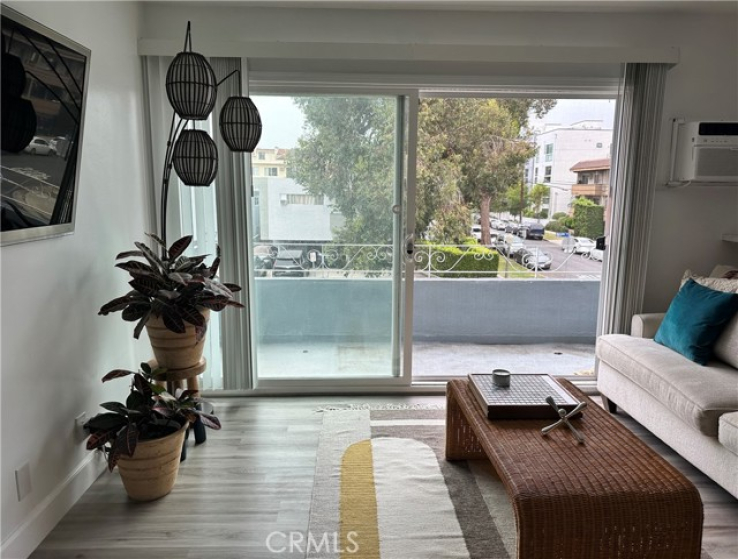  Income Home for Sale in Los Angeles, California