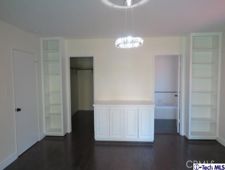 3 Bed Home to Rent in Studio City, California